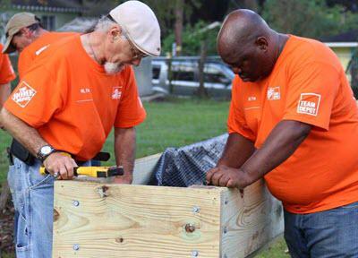 Home Depot Spruces Up Baton Rouge Affordable Housing Apartments News And Events Volunteers Of America
