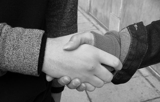 handshake bw