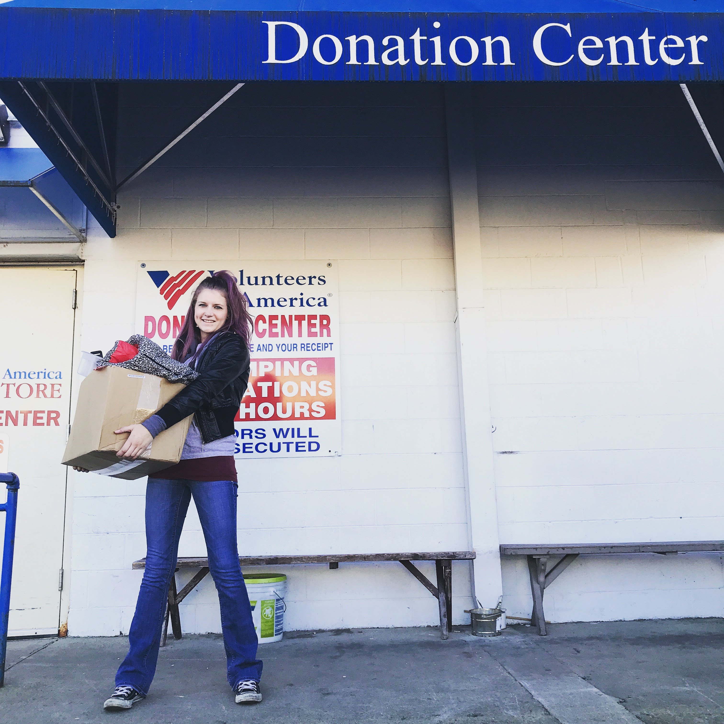 Capri donating her stuff to Volunteers of America Capri donating her stuff to Volunteers of America