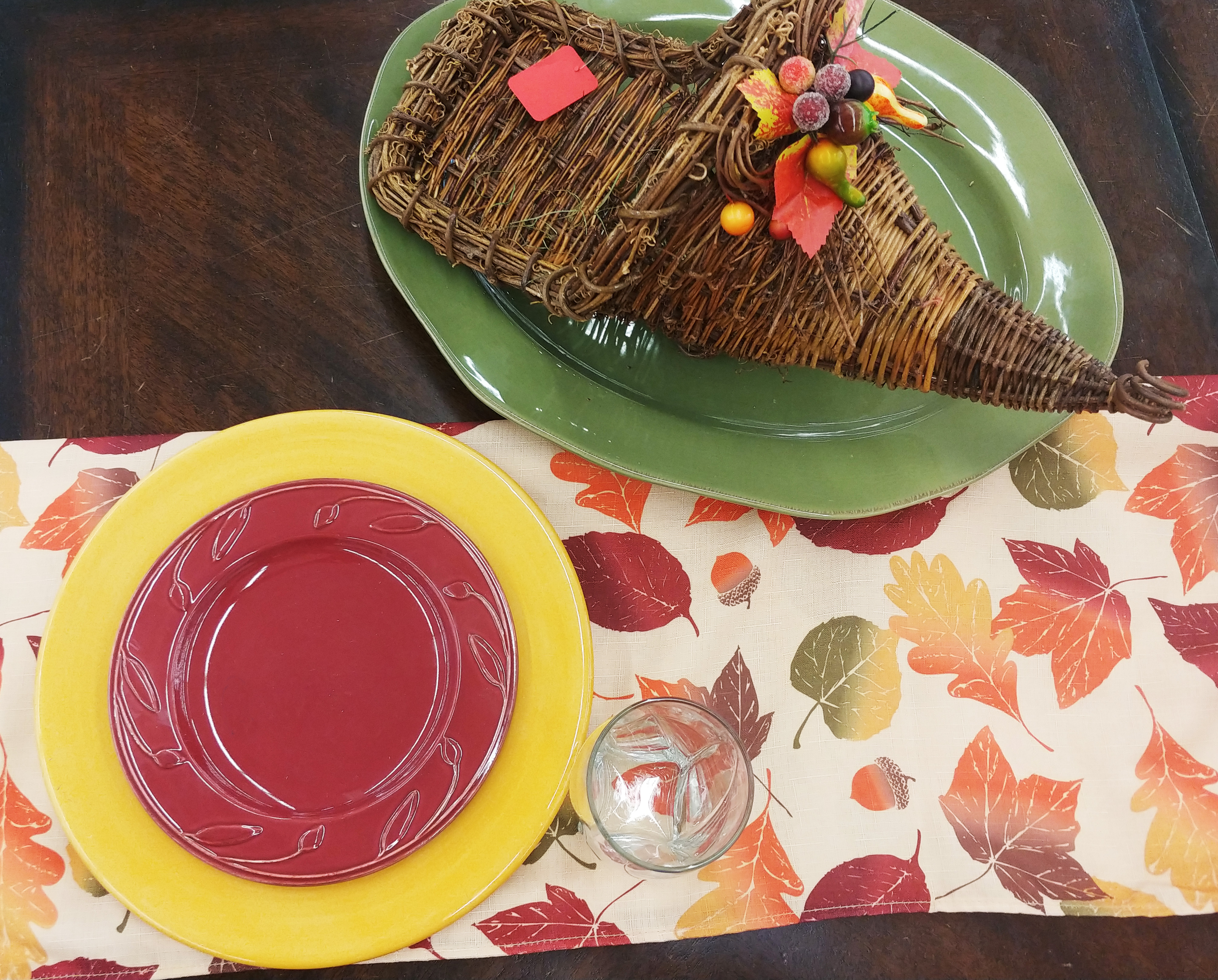 Thanksgiving Themed Table Setting